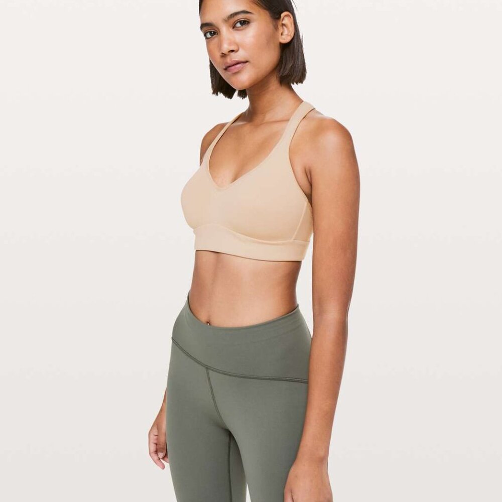 Lululemon Speed Up Bra in Nude / Crepe